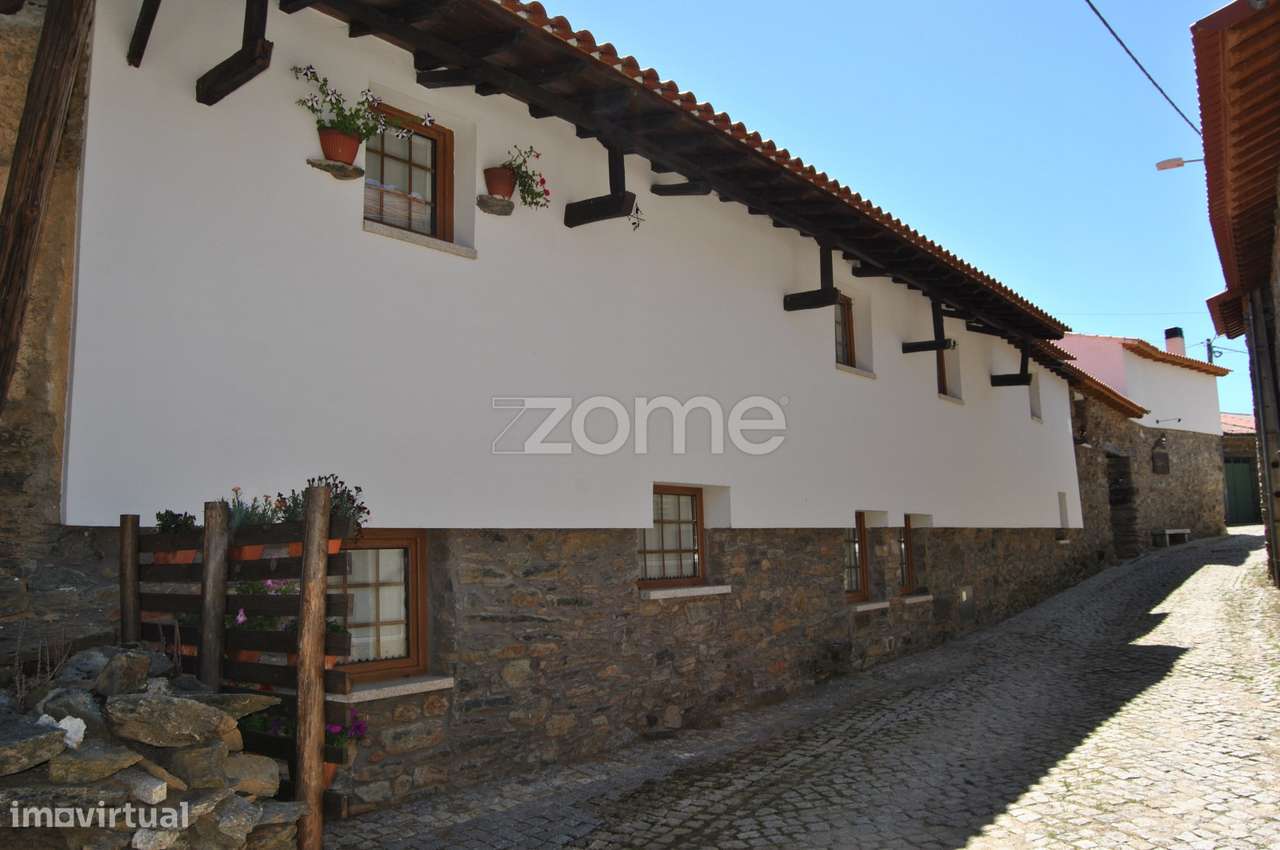 Alformil - Casa de aldeia e Turismo de Habitação - Grande imagem: 3/36