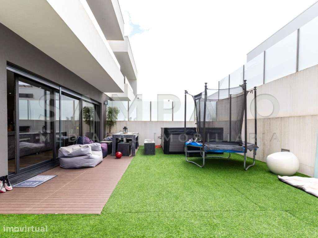 Moradia T3+1 em São Pedro da Cova-35