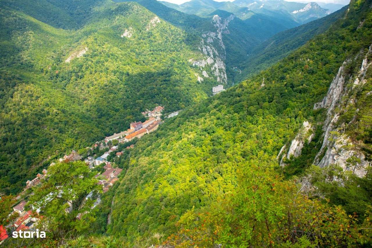 Oportunitate investitie in centrul istoric Baile Herculane - Imagine principală: 2/4