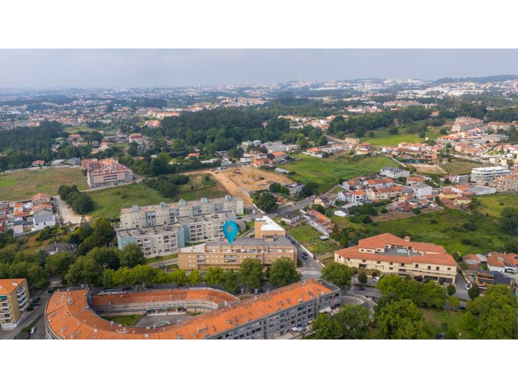 T3 com 161 m² no Coração de Arcozelo | Garagem para 2 Carros | Exce...-33