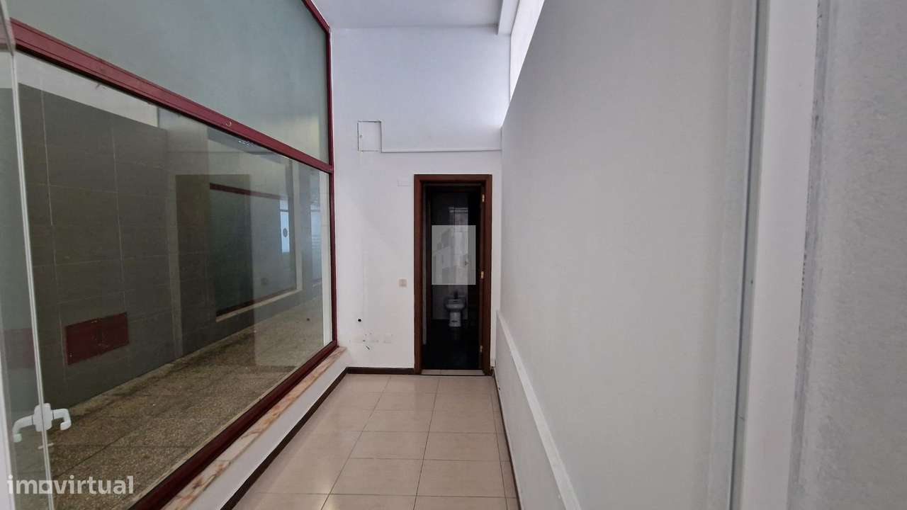 Loja – Boa Luminosidade - Grande imagem: 5/23