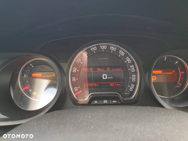 Citroën C5 3.0 HDi V6 Exclusive - 23