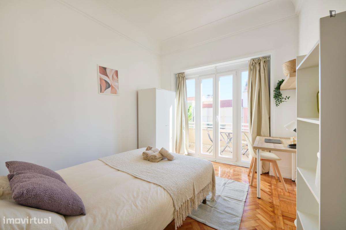 Quarto - localizado em Alameda Lisbon - Grande imagem: 2/10