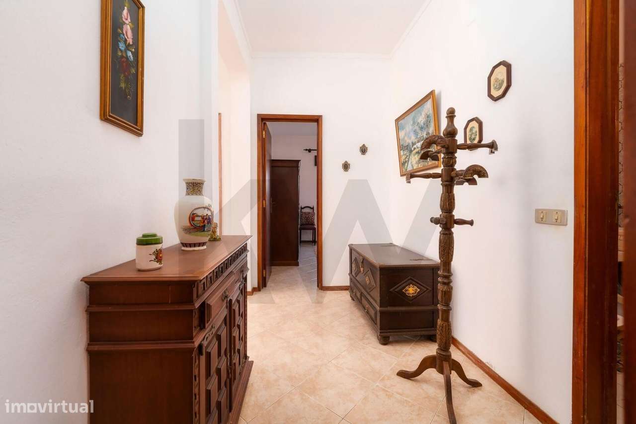 Moradia T4 com Terreno de 8480m2 em Bela Salema-26