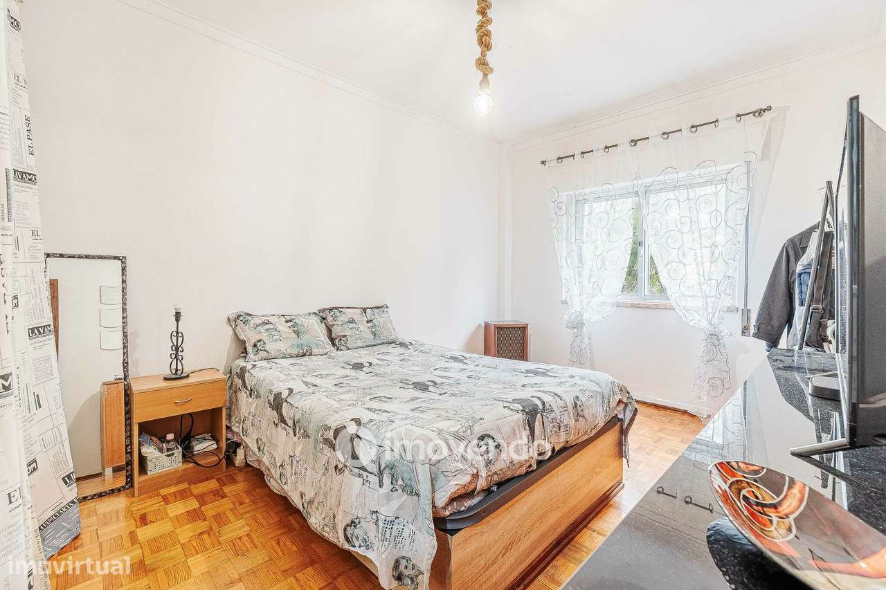 Apartamento T2 com arrecadação, em Agualva-21