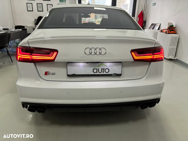 Audi S6 - 6