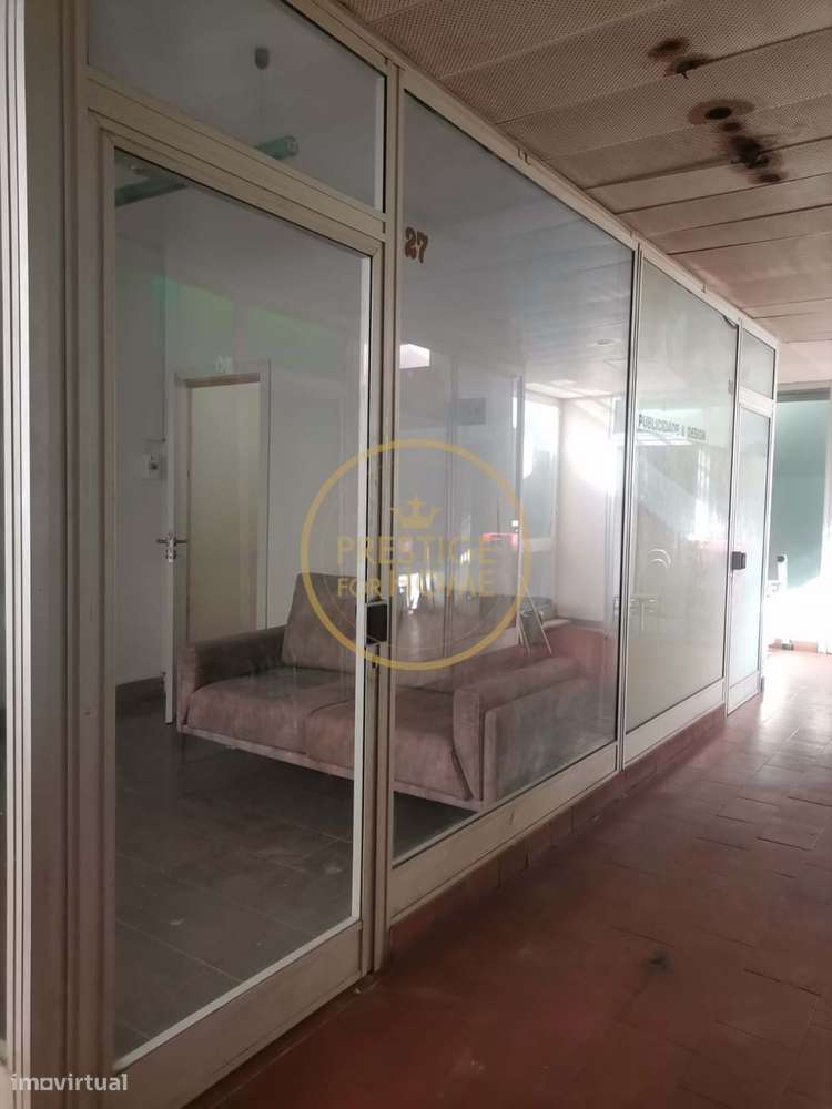 Espaço Comercial em Loulé-6