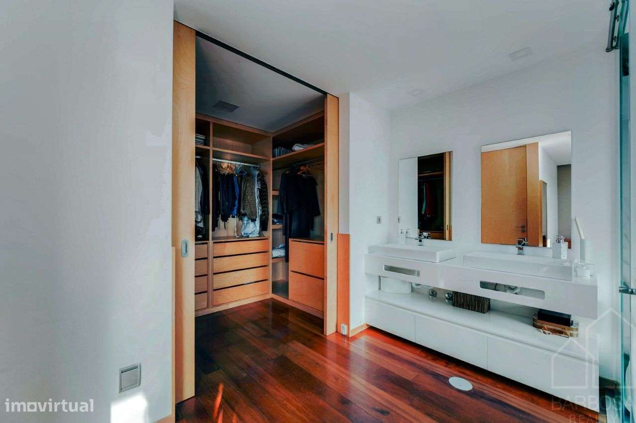 V.N.Gaia - Fantástica V4 (4 suites) c/430m2, piscina - Lote c/1370m2-17