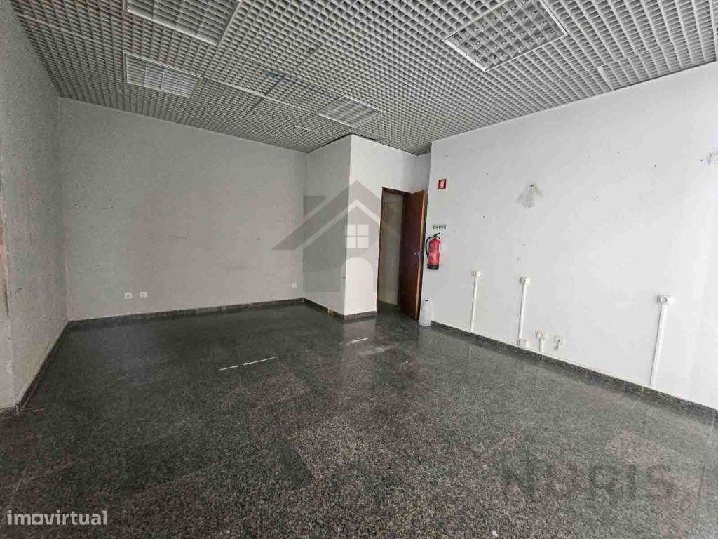 Loja para Arredamento Anual na Praia da Rocha - Grande imagem: 4/10