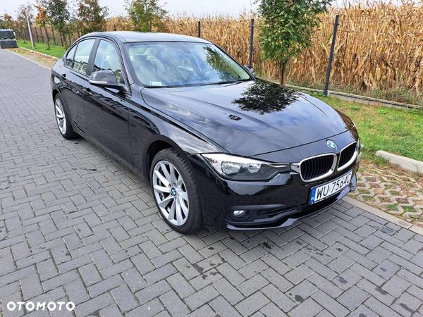 BMW Seria 3 330i GPF Luxury Line - 8