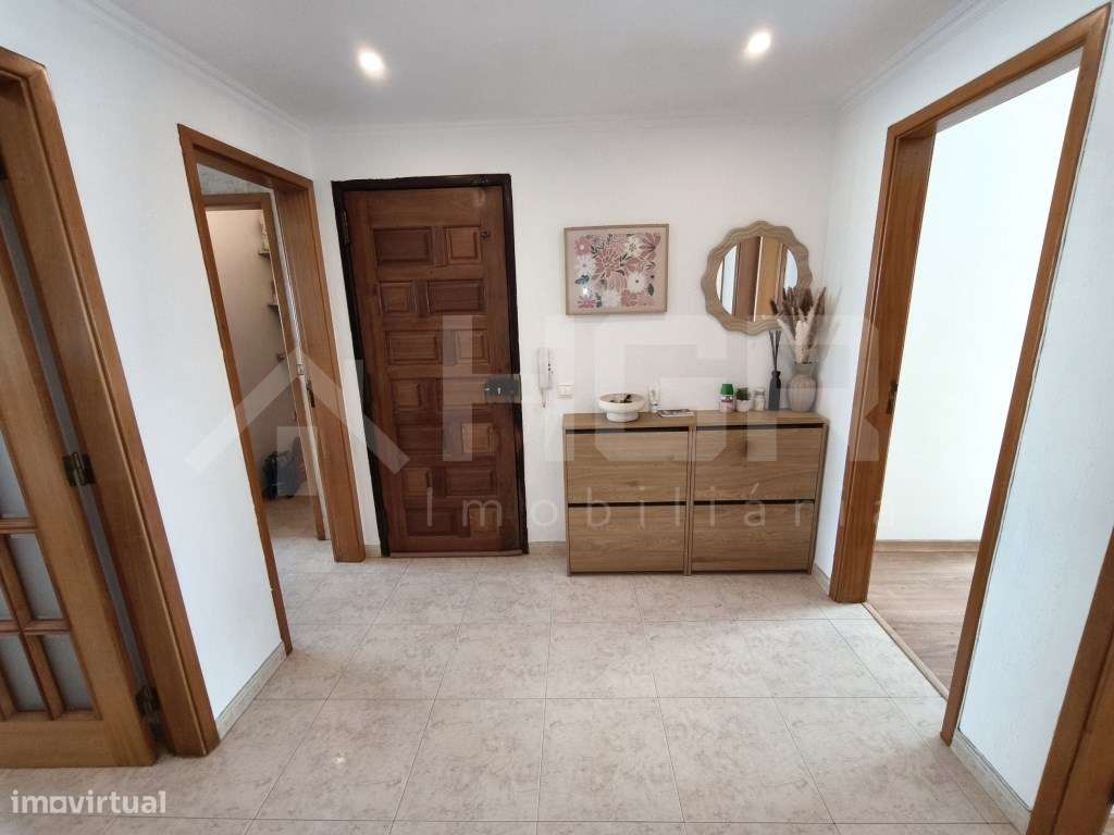 T2 | 1º ANDAR RENOVADO | EXCELENTES ÁREAS | BEM LOCALIZADO | BAIXA ...-29
