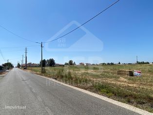 Terreno urbanizável no Foros de Salva...