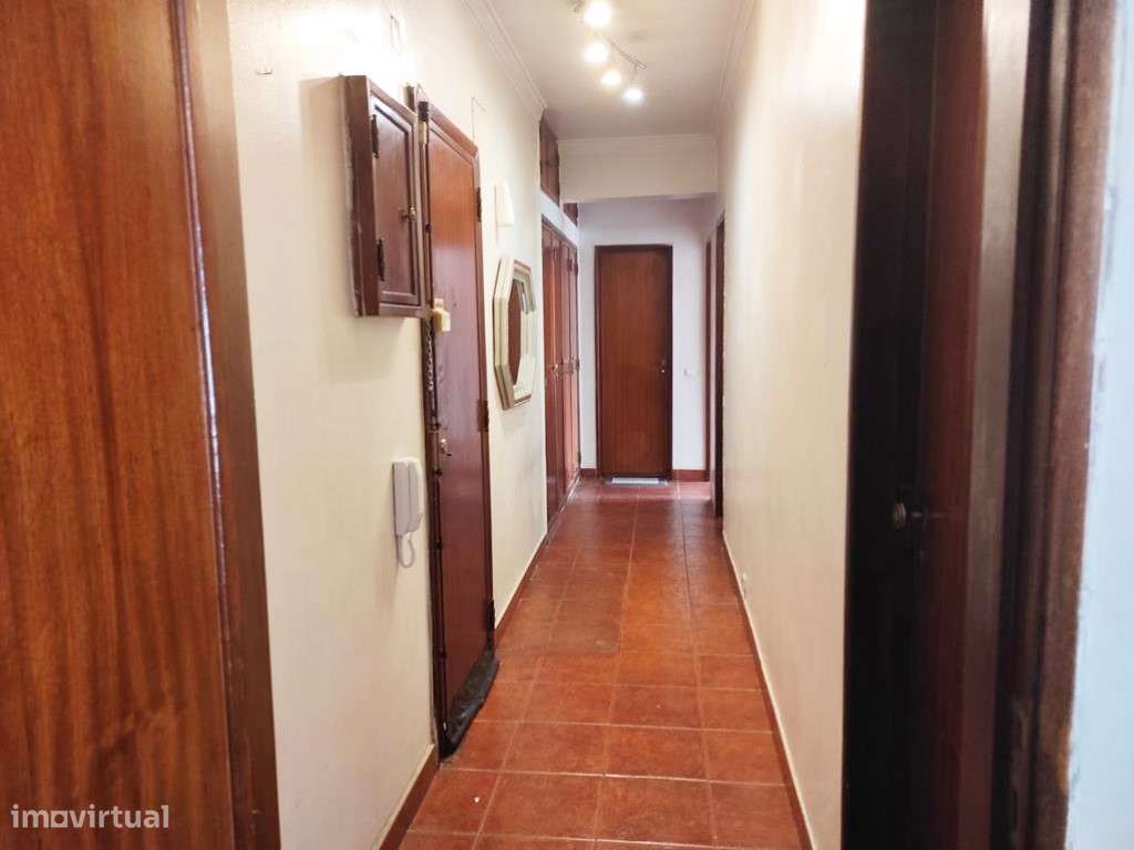 T2 em Casal de São Brás - Excelente localização junto à Farmácia Nunes-11