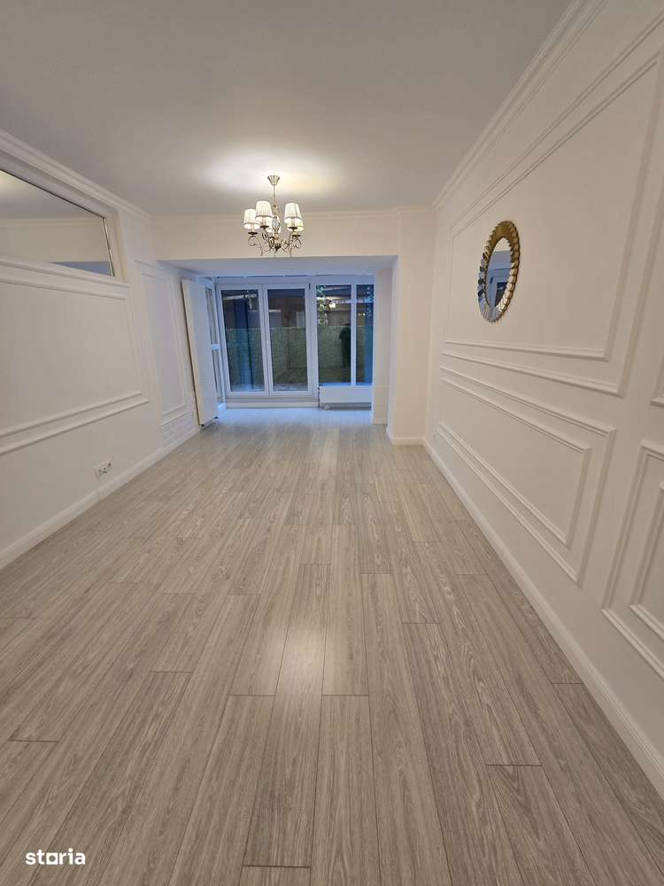 De Vanzare Apartament 2 Camere in zona Eminescu-mosillor sec.2