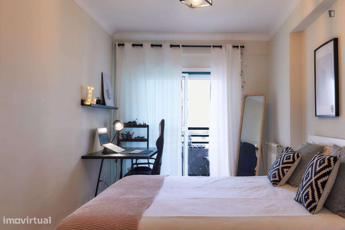 Quarto - localizado em Lisbon - Grande imagem: 4/8