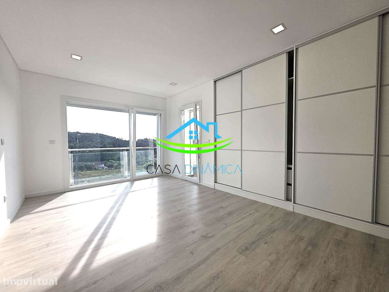 Moradia T4+1 Nova com Garagem Ampla e Jardim – Antuzede, Coimbra-12