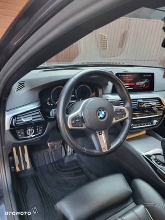 BMW Seria 5 530i xDrive - 30