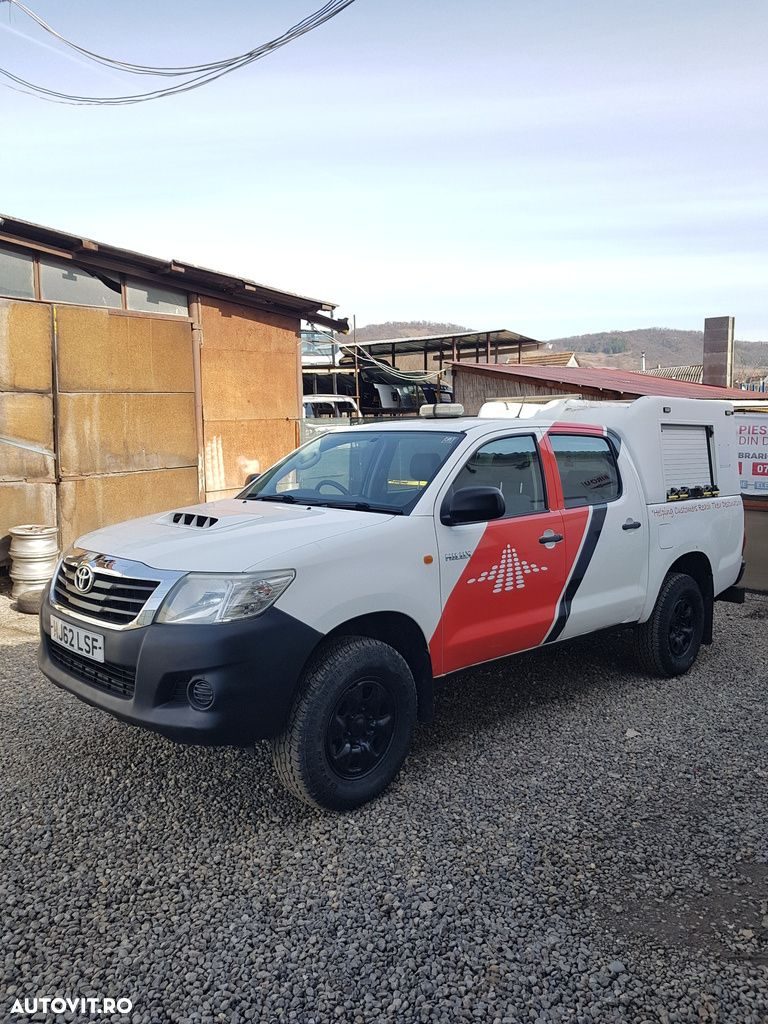 Dezmembrez Toyota Hilux 3.0 D-4D, 2.5 - 2