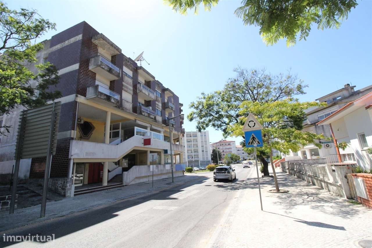 LOJA / Centro da Marinha Grande / Investimento / Leiria - Grande imagem: 2/4