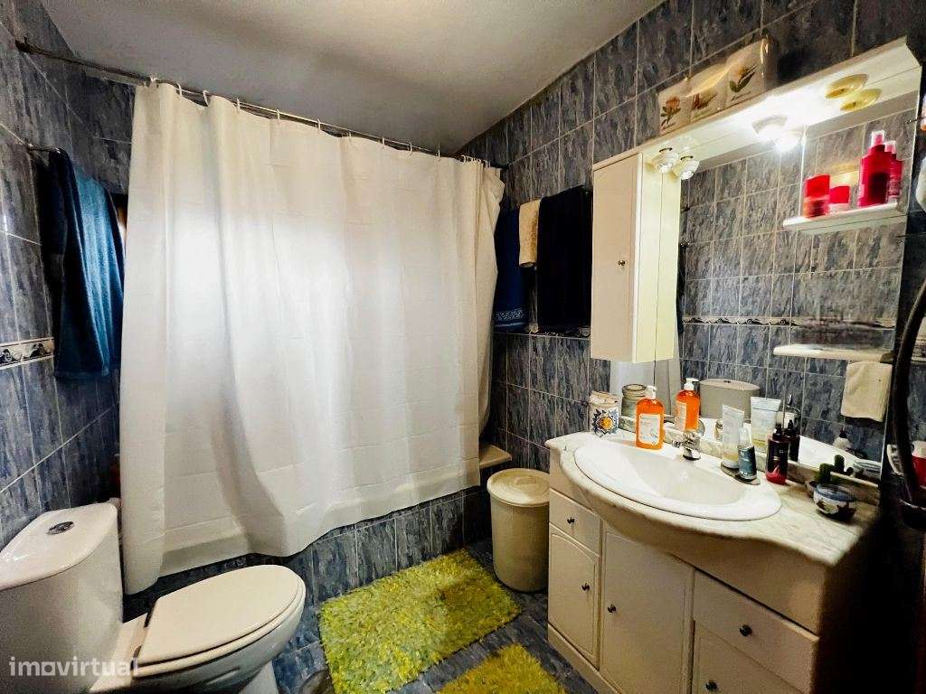 Andar de Moradia T3 com Entrada Independente, Varandas e Sótão  Te...-10