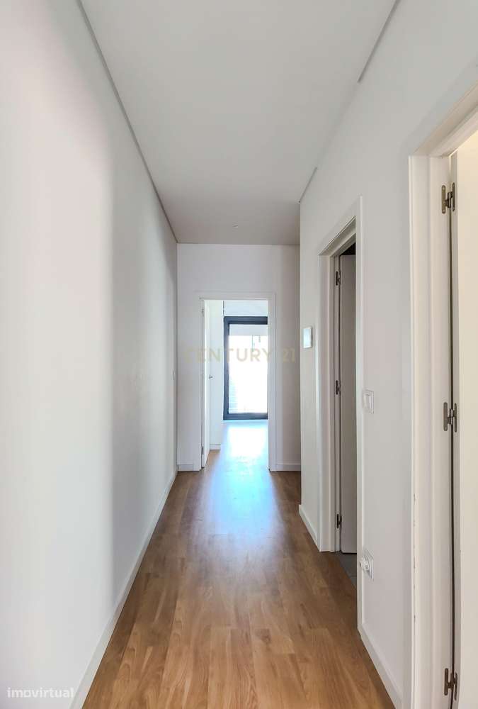 Apartamento Renovado com Vista para o Rio e Mar no Porto - Grande imagem: 3/11