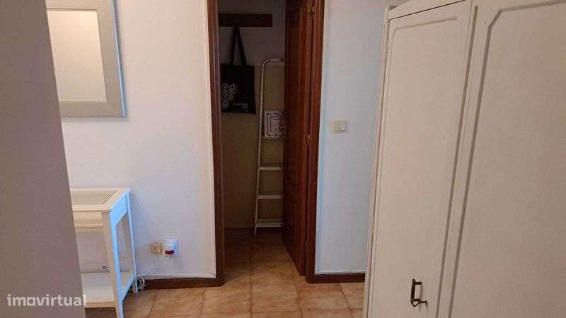 Aluga-se T1 centro da maia - Grande imagem: 5/11