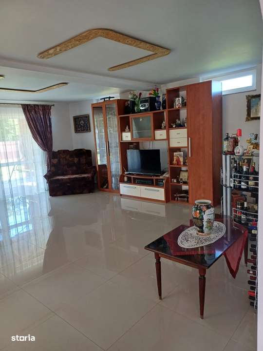 Casa 750 mp, curte individuala, garaj, foisor, Prejmer - Imagine principală: 5/15