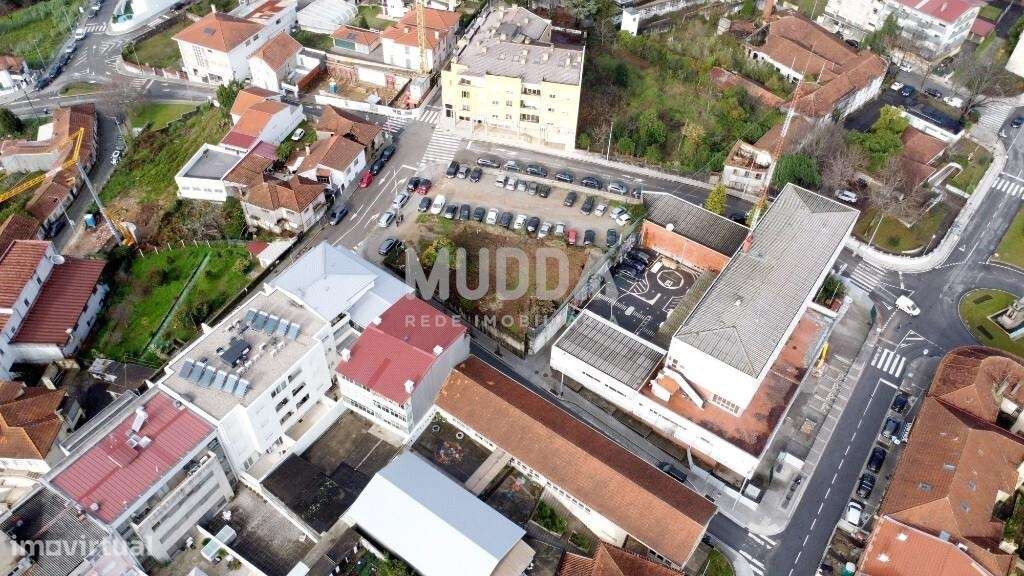 INVESTIDORES - Terreno p/ Construção no Centro de São João da Madeira-23