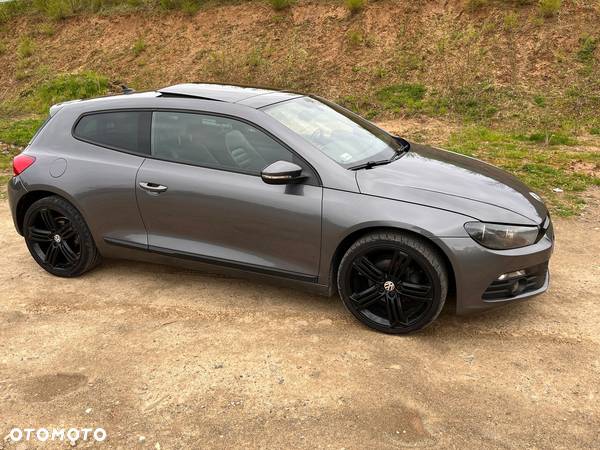 Volkswagen Scirocco 2.0 TDI DSG - 9