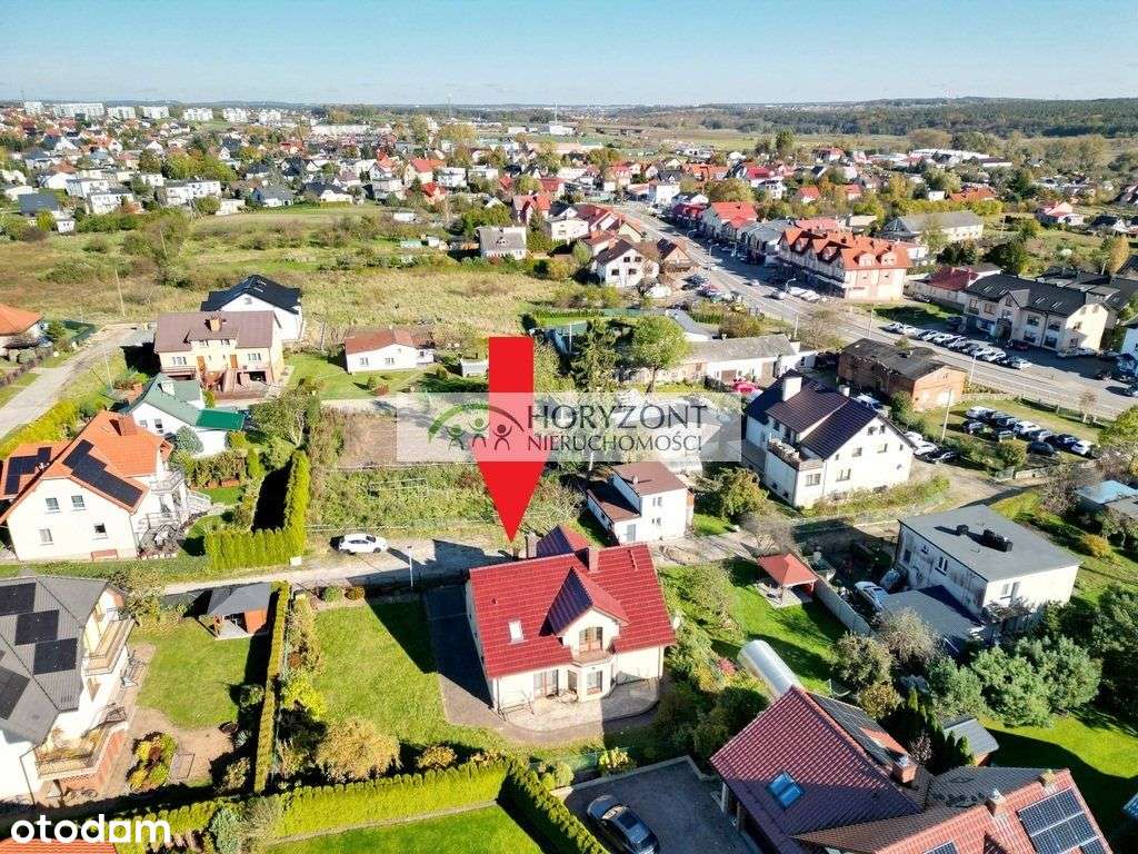 Piękny dom z ogrodem w centrum Żukowa-1