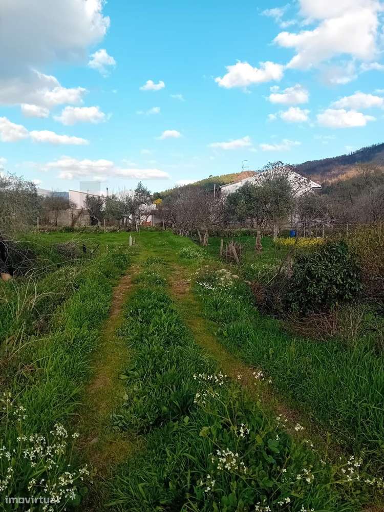 Terreno de 1040m2 junto à Praia Fluvial - Grande imagem: 3/13