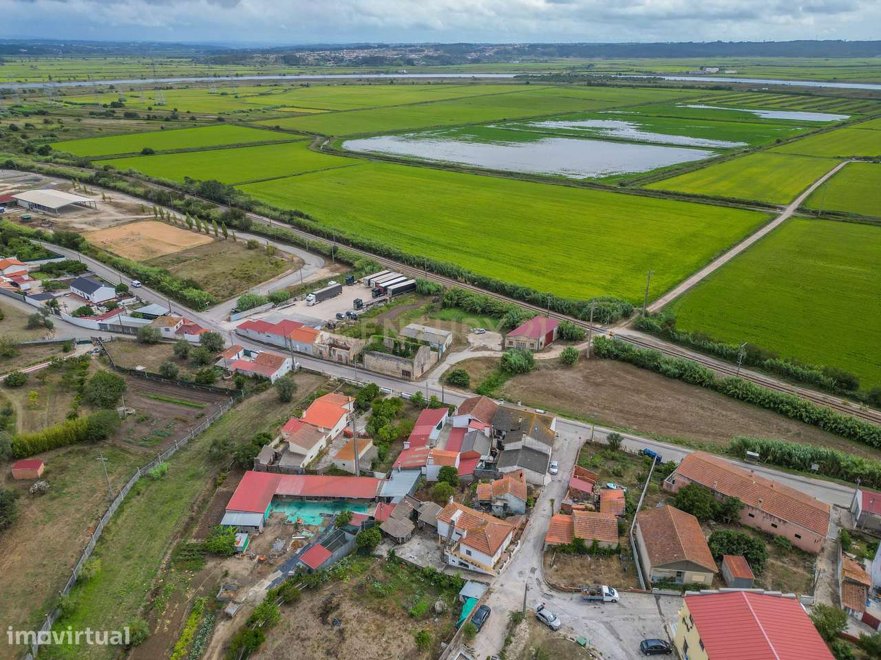 Moradia para recuperar com 250 m² em Vila Verde – Figueira da Foz-56