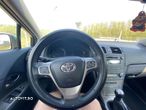 Toyota Avensis 1.6 Executiv - 9