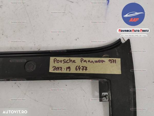 Acoperire motor aripa dreapta Porsche Panamera 971 an 2017-2019 original in stare buna - 6