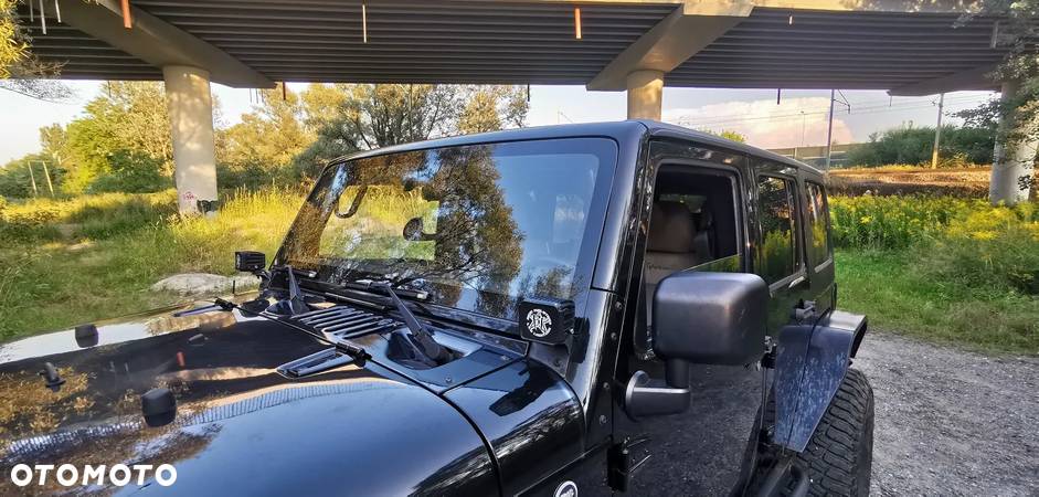 Jeep Wrangler 3.6 Unlim Rubicon - 8