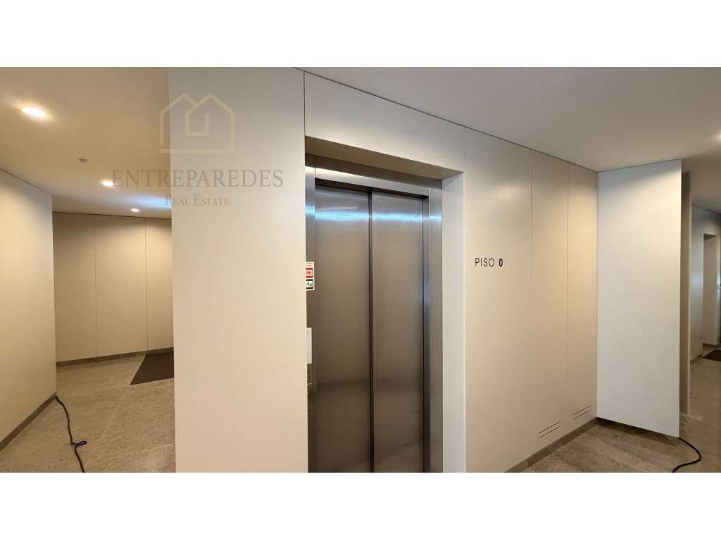 Apartamento T2 novo | garagem | 180m da Praia | para comprar em Esp... - Grande imagem: 5/22