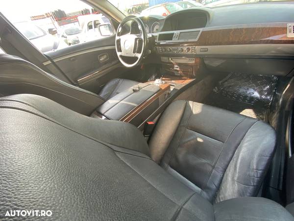 Dezmembrez piese BMW 730 E65 Seria 7 - 3