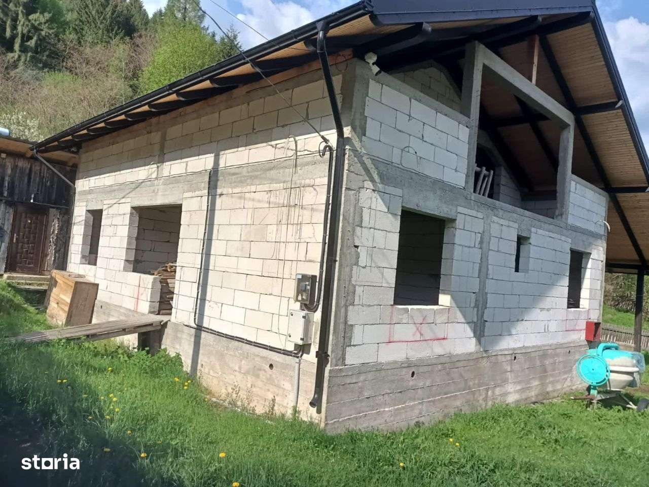 Casă de vânzare in Broșteni - Suceava-3