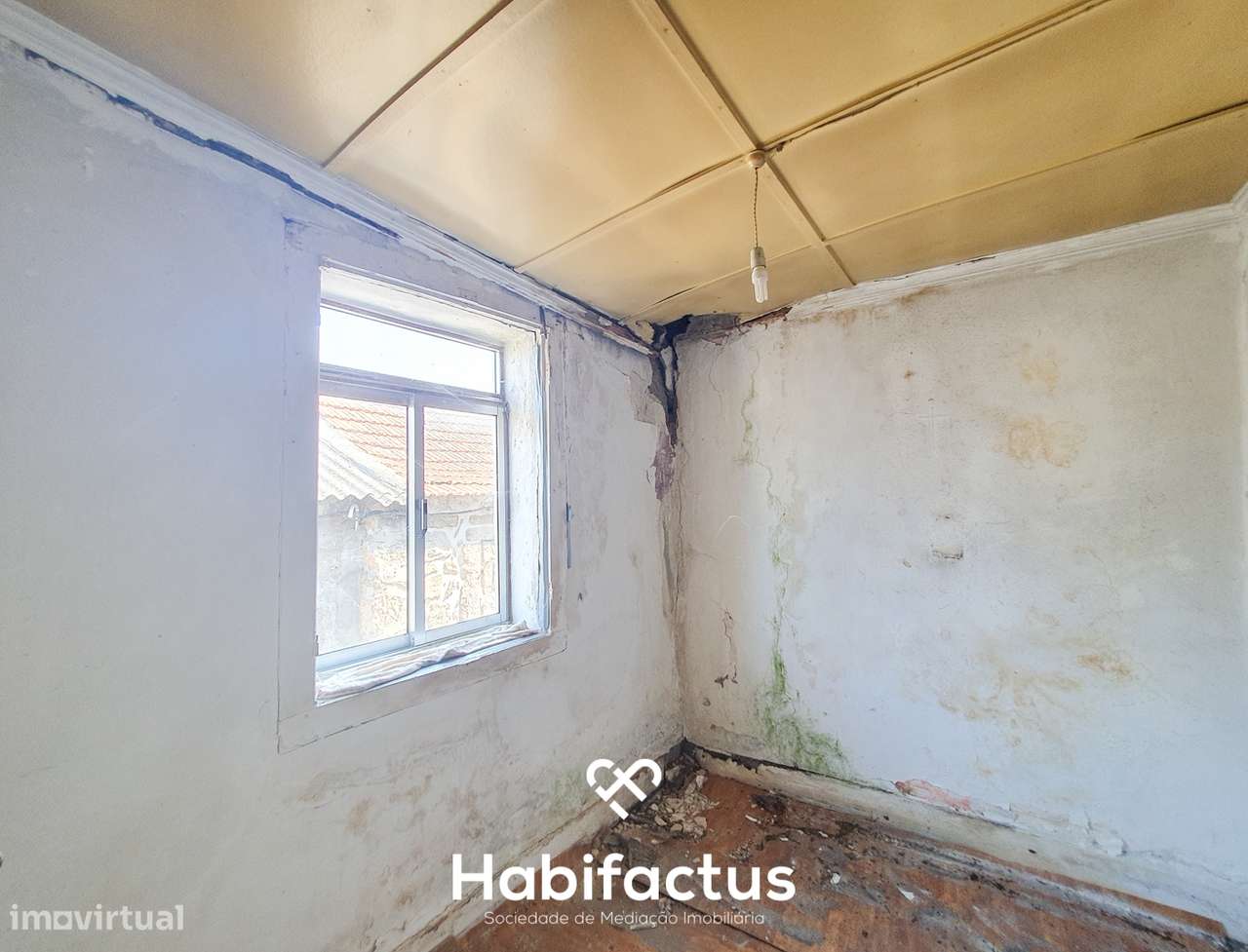 Moradia T3 à venda para Renovação em Paranhos da Beira - Seia-10