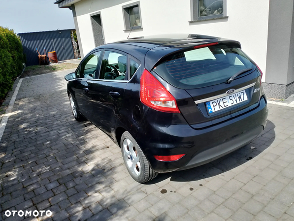 Ford Fiesta 1.4 Titanium - 3