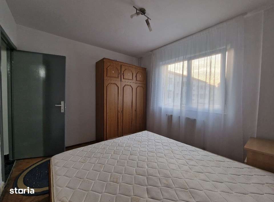 Apartament 2 camere, semidecomandat, 50mp utili, etaj 3, zona Giroculu - Imagine principală: 4/8