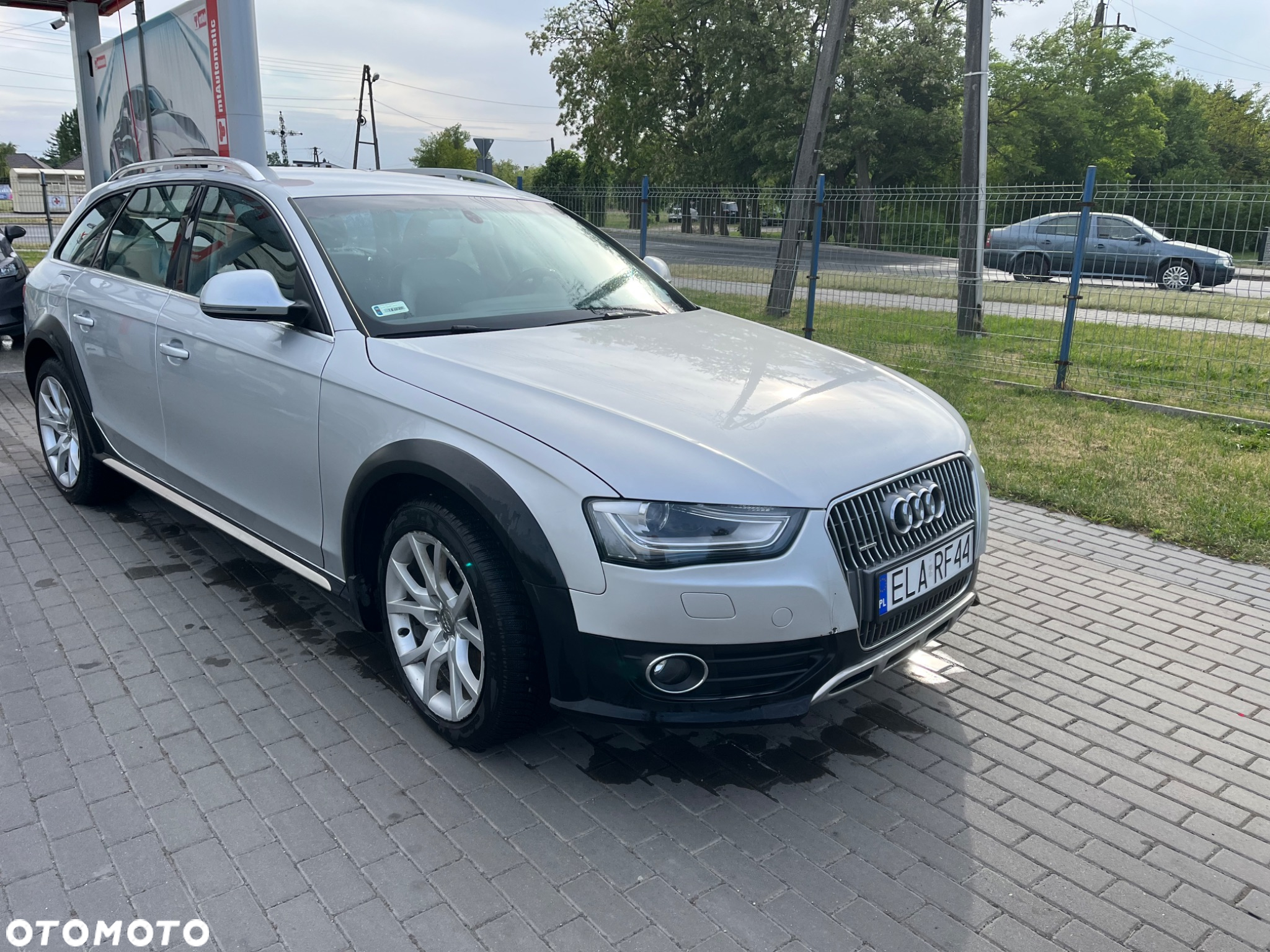 Audi A4 Allroad 2.0 TDI Quattro S tronic - 11