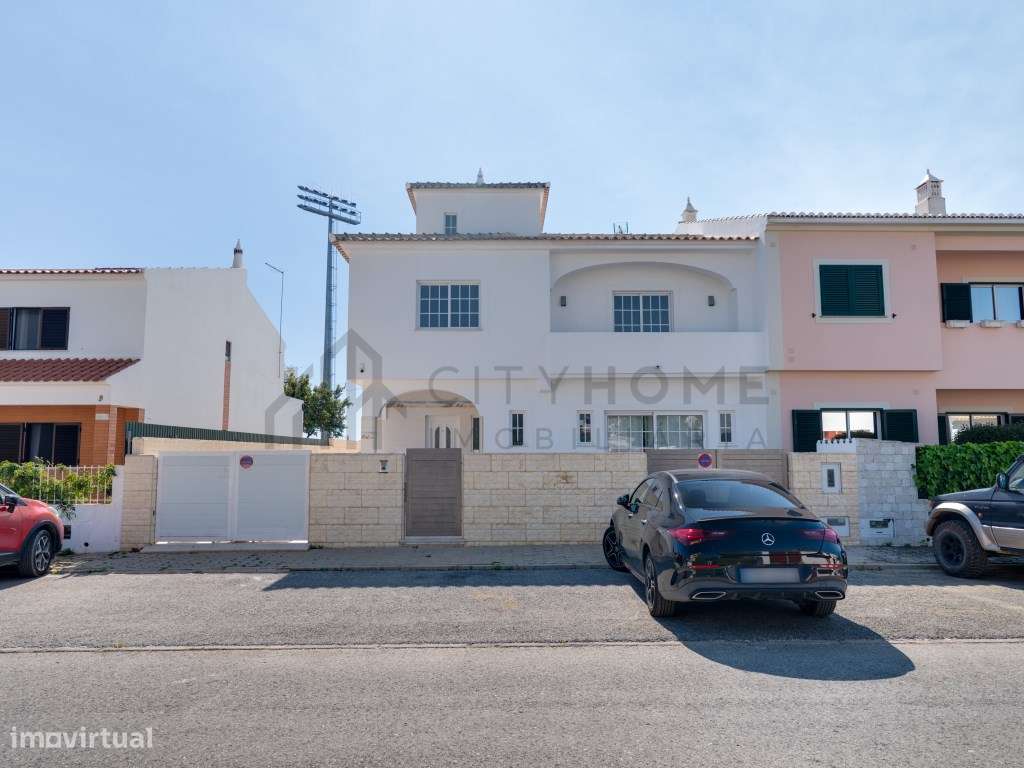 Moradia T3 com piscina e garagem em Lagoa-46