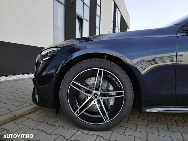 Mercedes-Benz E 220 d 4Matic 9G-TRONIC - 6