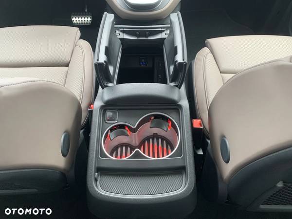 Mercedes-Benz Klasa V 300 d 4-Matic Avantgarde 9G-Tronic (ekstra d³) - 14