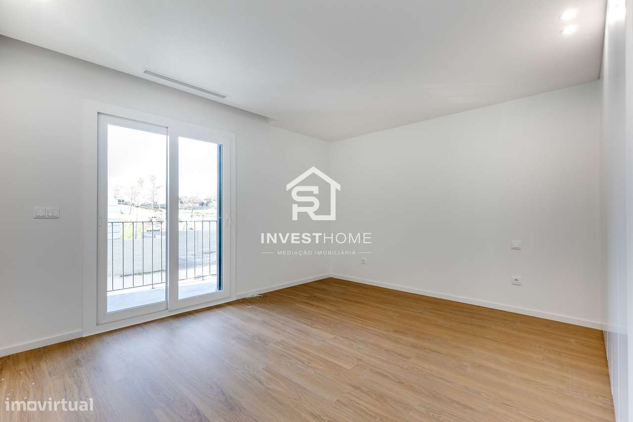 Apartamento T3 | Novo 2025 | Pronto a Escriturar | Varanda | Box-26