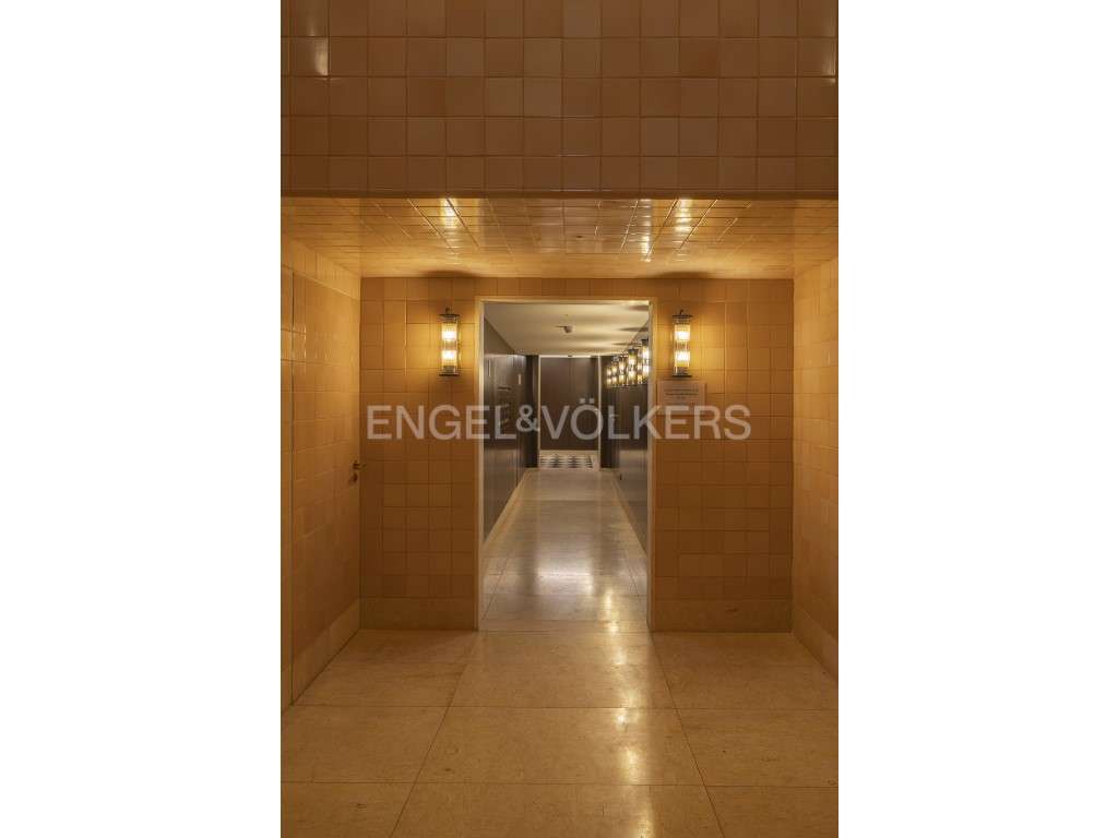 Elegante e luxuoso apartamento T2, junto à Av. da Liberdade-28