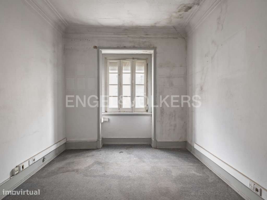 Predio para oportunidade de investimento em Arroios-12