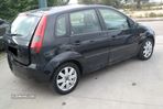 Ford Fiesta MK5 Ghia 1.4 16v - 3