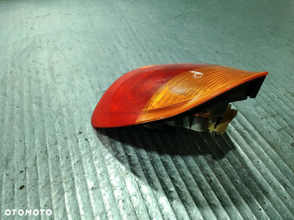 LAMPA TYLNA PRAWA BMW E46 8368758  KOMBI - 5